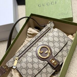 SOLD!!!!!
New! Gucci Beige and Brown Crossbody Bag with Gold Accents